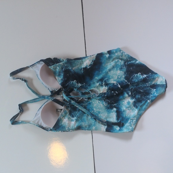 TORRID blue & white  "Blue Ocean" corset swimsuit, sz 0 / 12 (sold out) slimming - Picture 7 of 16